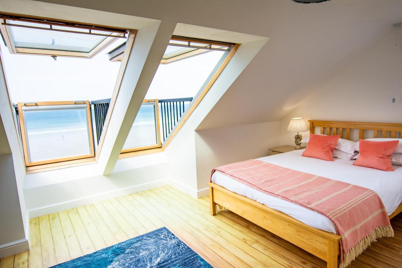 Tolcarne Beach Apartments New Quay Kültér fotó